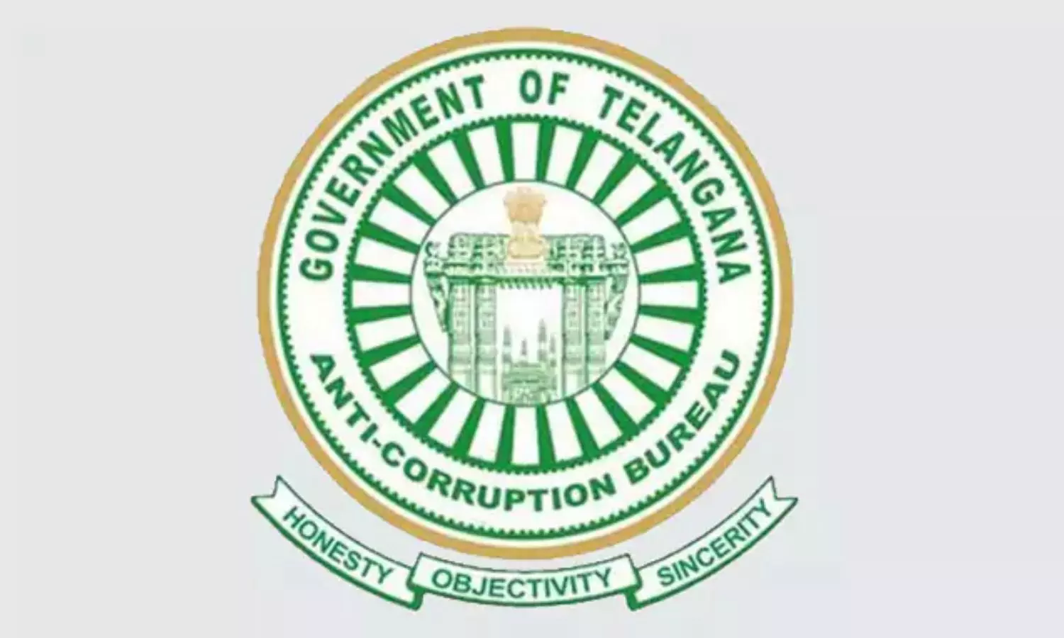 Hyderabad: మణికొండలో విద్యుత్శాఖ ఏడీఈ నివాసంలో ఏసీబీ సోదాలు Hyderabad: మణికొండలో విద్యుత్శాఖ ఏడీఈ నివాసంలో ఏసీబీ సోదాలు
