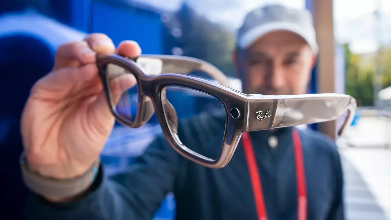 Meta Ray-Ban Display స్మార్ట్ గ్లాసెస్ లాంచ్