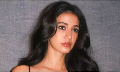 Disha Patani : బాలీవుడ్ హీరోయిన్ దిశా పటానీ ఇంటిపై దాడి.. ఇద్దరు ఎన్కౌంటర్! Disha Patani : బాలీవుడ్ హీరోయిన్ దిశా పటానీ ఇంటిపై దాడి.. ఇద్దరు ఎన్కౌంటర్!