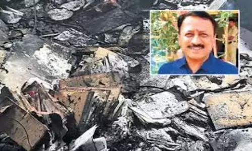 మదనపల్లె దస్త్రాల దహనం కేసులో కీలక మలుపు.. మాజీ ఆర్డీవో మురళి అరెస్ట్