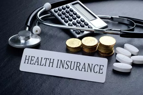 Health Insurance: హెల్త్, టర్మ్ ఇన్సూరెన్స్ తీసుకోవడం చాలా ఈజీ.. ఎందుకో తెలుసా..? Health Insurance: హెల్త్, టర్మ్ ఇన్సూరెన్స్ తీసుకోవడం చాలా ఈజీ.. ఎందుకో తెలుసా..?
