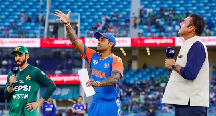 Suryakumar Yadav : సూర్యకుమార్ యాదవ్ పాకిస్తాన్ కెప్టెన్ కాళ్ళు మొక్కిన వీడియో అసలు నిజం ఇది!