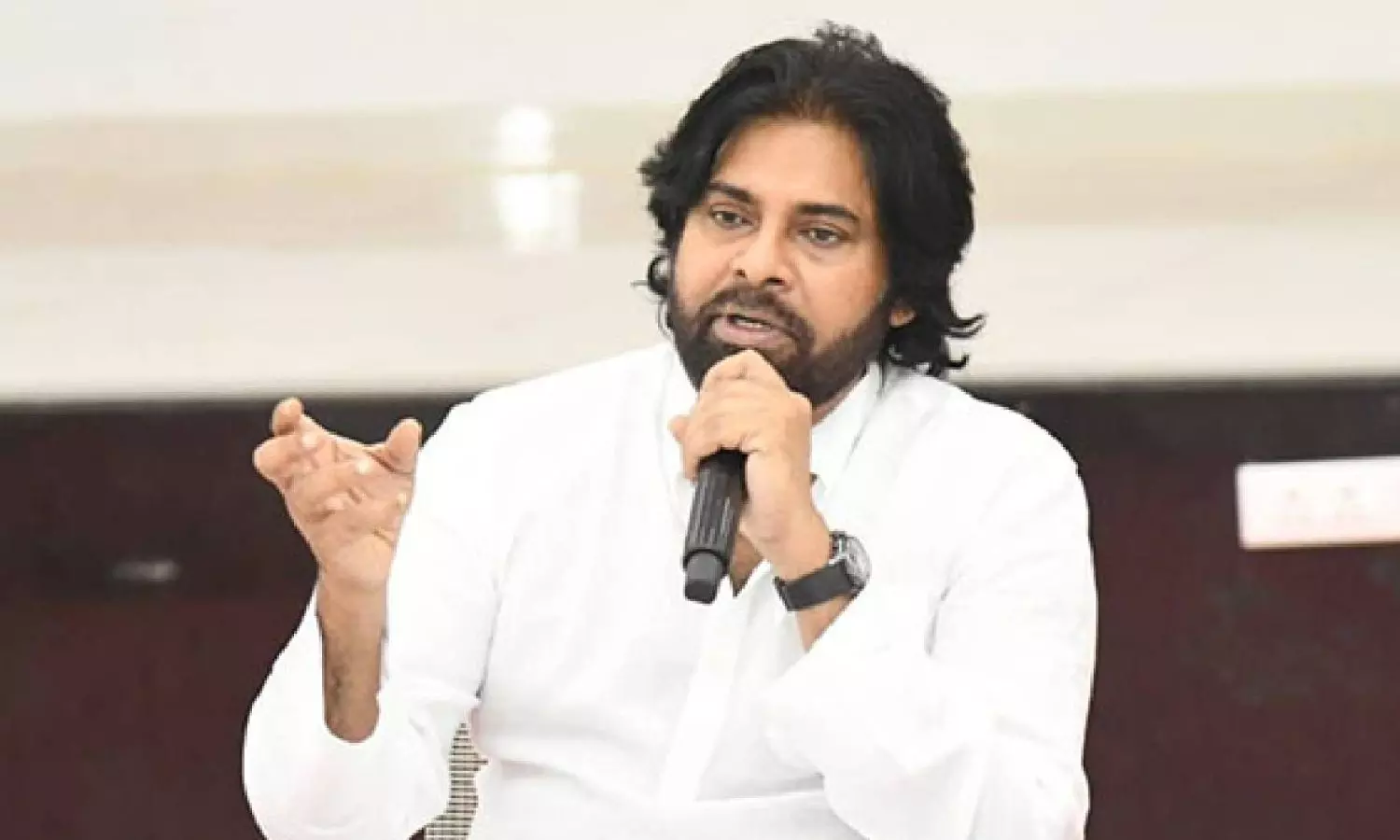 Pawan Kalyan: ఉప్పాడ మత్స్యకారుల ఆందోళనపై స్పందించిన పవన్.. కీలక ఆదేశాలు జారీ Pawan Kalyan: ఉప్పాడ మత్స్యకారుల ఆందోళనపై స్పందించిన పవన్.. కీలక ఆదేశాలు జారీ