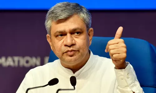 Special Trains: గుడ్ న్యూస్.. దీపావళి స్పెషల్.. 12,000 ప్రత్యేక రైళ్లు..! Special Trains: గుడ్ న్యూస్.. దీపావళి స్పెషల్.. 12,000 ప్రత్యేక రైళ్లు..!