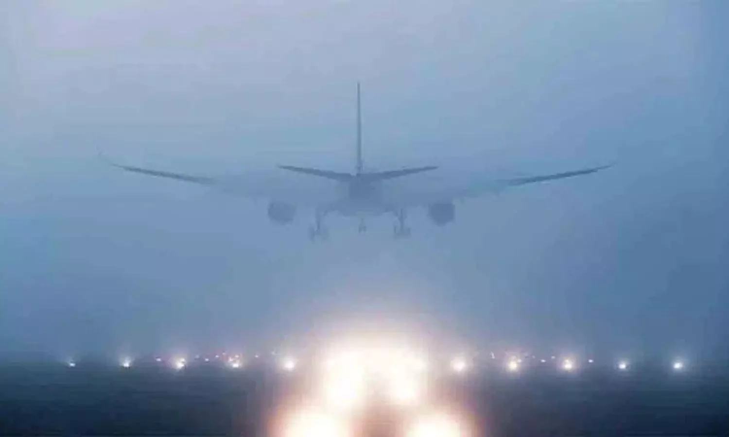 Shamshabad Airport: శంషాబాద్ విమానాశ్రయానికి వాన ముప్పు