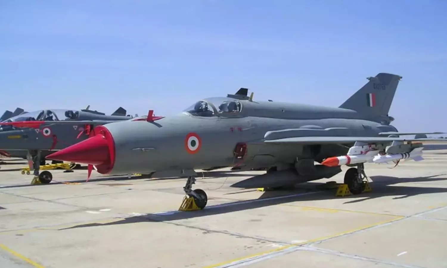 MiG-21 Bison Retirement: గ్రాండ్ గా మిగ్-21 రిటైర్మెంట్.. రక్షణ దళానికి మిగ్-21 గుడ్ బై..