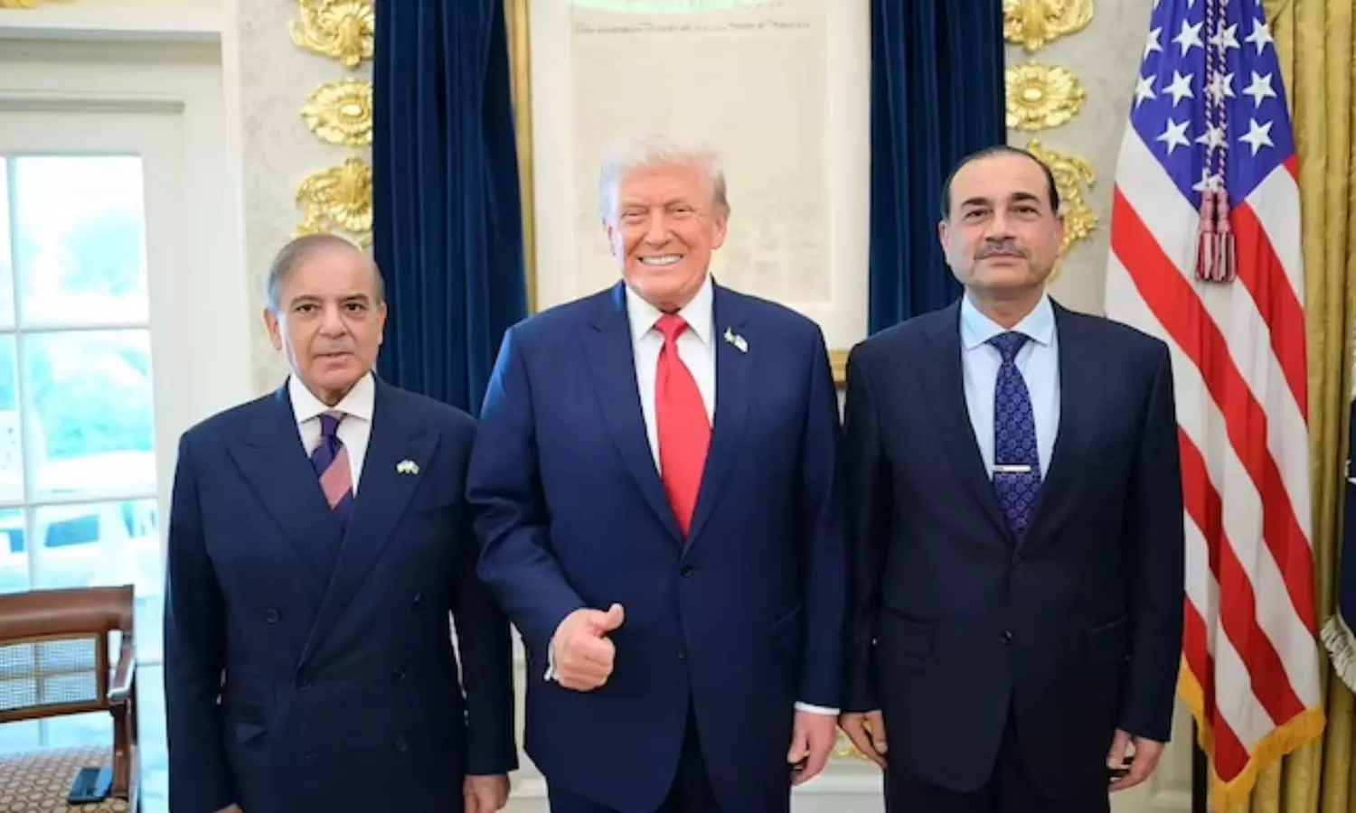 ట్రంప్‌తో పాక్‌ ప్రధాని షెహబాజ్‌ షరీఫ్ భేటీ.. మీడియాను అనుమతించకుండా సీక్రెట్ టాక్స్..