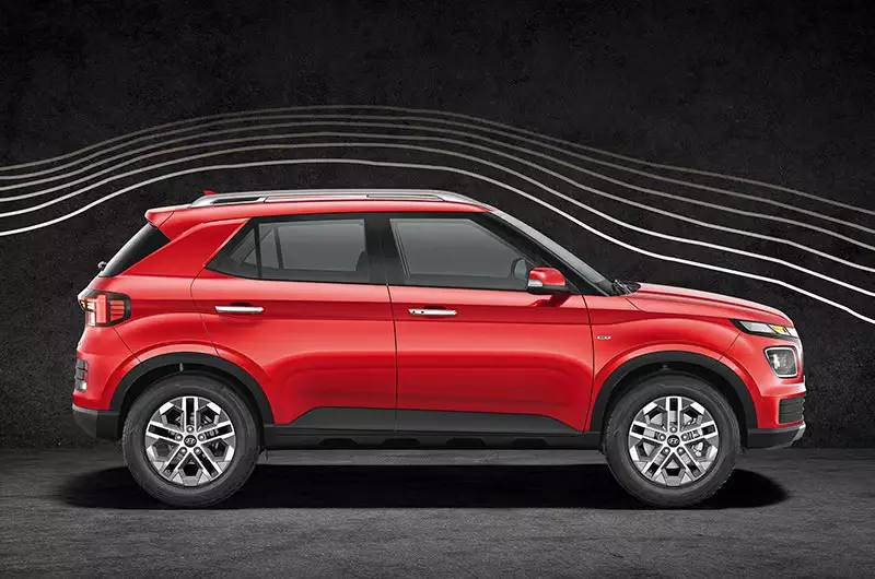 Hyundai Venue Facelift: కొత్త హ్యుందాయ్ వెన్యూ.. ఫోటోస్ లీక్.. ఫీచర్లు ఇవే..! Hyundai Venue Facelift: కొత్త హ్యుందాయ్ వెన్యూ.. ఫోటోస్ లీక్.. ఫీచర్లు ఇవే..!