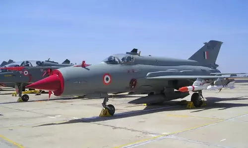 MiG-21 Bison Retirement: గ్రాండ్ గా మిగ్-21 రిటైర్మెంట్.. రక్షణ దళానికి మిగ్-21 గుడ్ బై.. MiG-21 Bison Retirement: గ్రాండ్ గా మిగ్-21 రిటైర్మెంట్.. రక్షణ దళానికి మిగ్-21 గుడ్ బై..