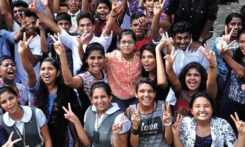 Dussehra Holidays: జూనియర్ కాలేజీలకు ఒక రోజు ముందే సెలవులు