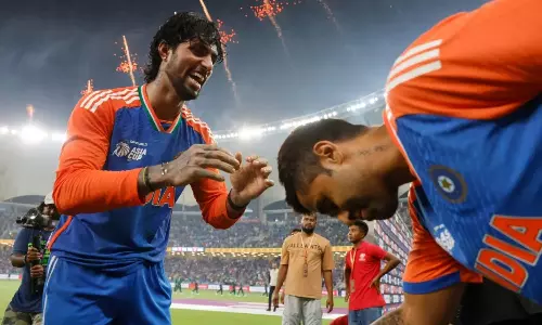 Asia Cup 2025: పాకిస్థాన్ను ఓడించి 9వ సారి కప్ గెలిచిన టీమిండియా! Asia Cup 2025: పాకిస్థాన్ను ఓడించి 9వ సారి కప్ గెలిచిన టీమిండియా!