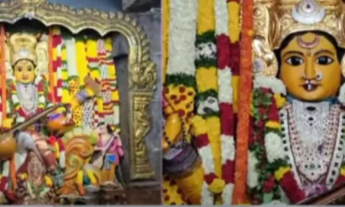 సరస్వతీదేవిగా దర్శనమిస్తున్న వరంగల్ భద్రకాళి