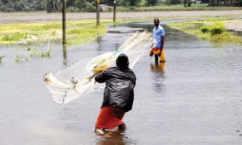 Anakapalli: హోంమంత్రి అనితకు మత్స్యకారుల నిరసన సెగ, ఉద్రిక్త పరిస్థితులు