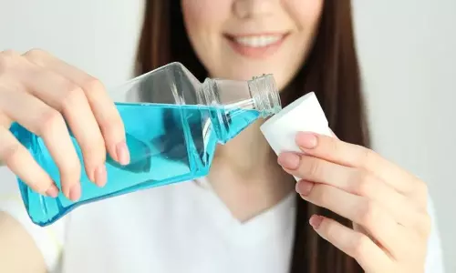 Daily Mouthwash: ప్రతి రోజూ మౌత్ వాష్ వాడుతున్నారా.. అయితే మీకు మూడినట్లే