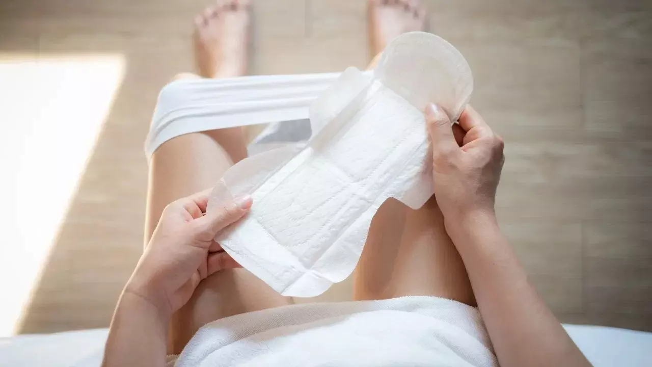 Menstruation : నెలసరి తర్వాత వైట్ డిశ్చార్జ్..  దుర్వాసన వస్తే ఈ చిట్కాలు పాటించండి