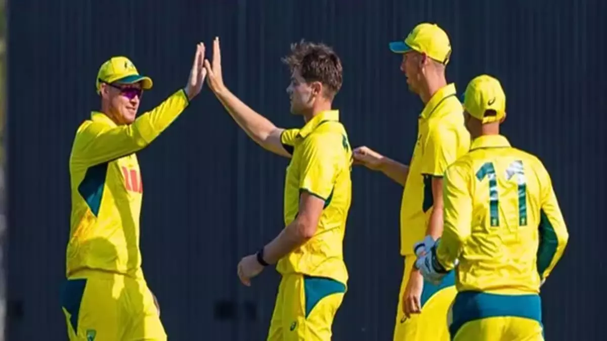 BCCI : ఆస్ట్రేలియా ప్లేయర్లకు ఫుడ్​ పాయిజన్..హోటల్ మీదే అనుమానం.. రంగంలోకి బీసీసీఐ