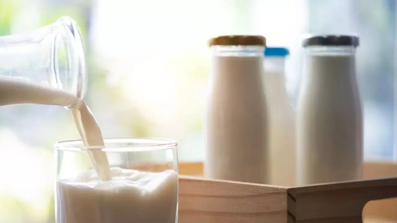 Clove Milk : రోజూ రాత్రి లవంగాల పాలు తాగితే పురుషుల్లో ఆ సమస్య దూరం Clove Milk : రోజూ రాత్రి లవంగాల పాలు తాగితే పురుషుల్లో ఆ సమస్య దూరం