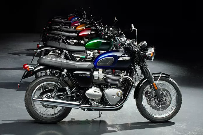 Triumph Speed 400: పెస్టివల్ ఆఫర్.. ఈ 350 సీసీ బైక్‌పై మైండ్ బ్లోయింగ్ డిస్కౌంట్..!