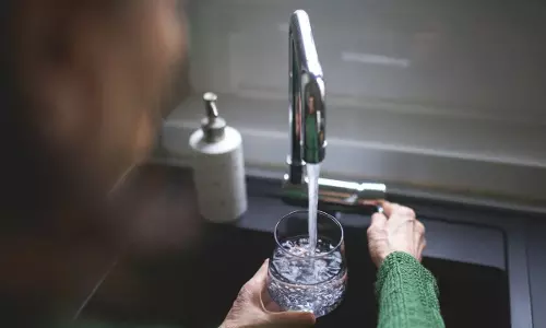 Drinking Water : దాహం వేయకపోయినా నీరు తాగుతున్నారా? అయితే ఈ విషయాలు తప్పక తెలుసుకోండి