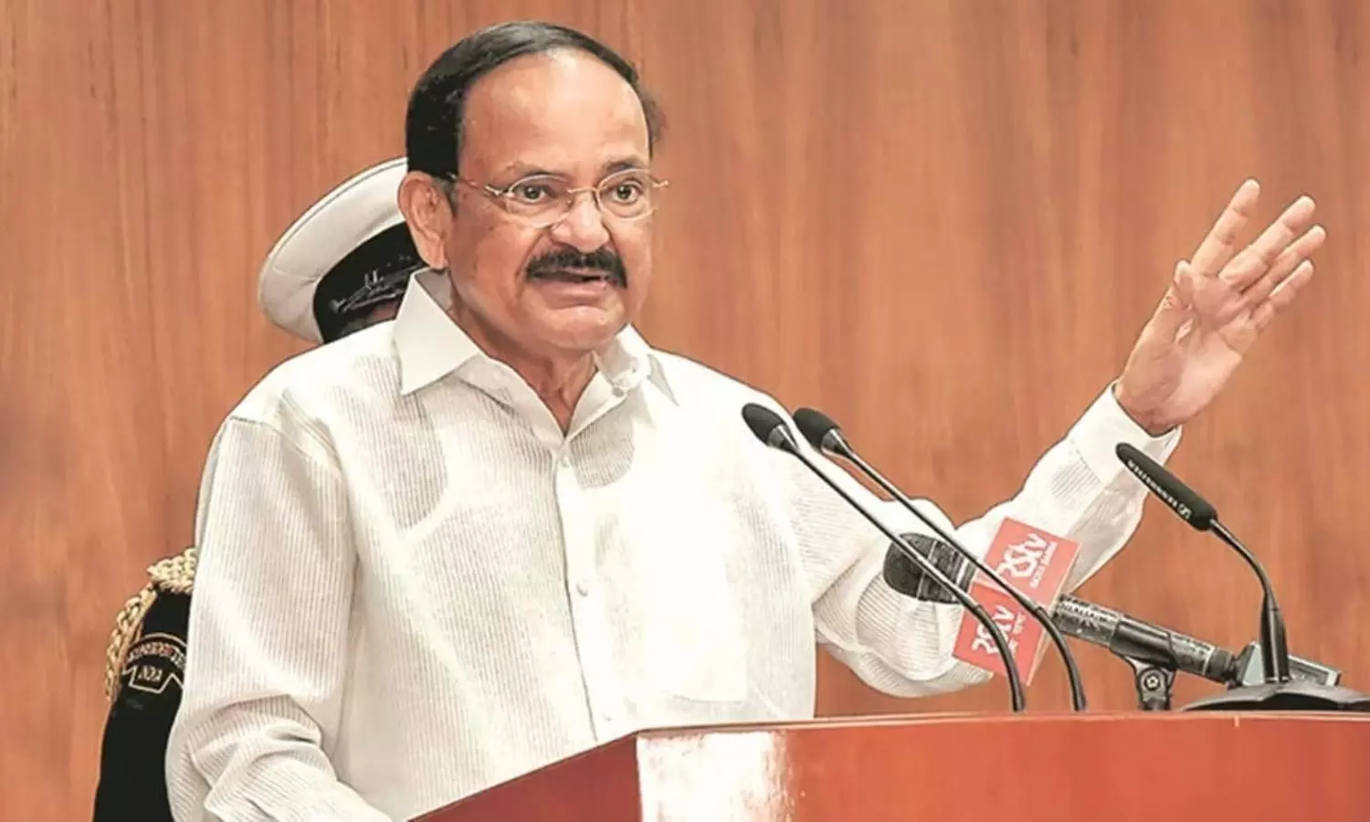 Venkaiah Naidu: మాజీ ఉపరాష్ట్రపతి వెంకయ్యనాయుడు సంచలనం వ్యాఖ్యలు Venkaiah Naidu: మాజీ ఉపరాష్ట్రపతి వెంకయ్యనాయుడు సంచలనం వ్యాఖ్యలు