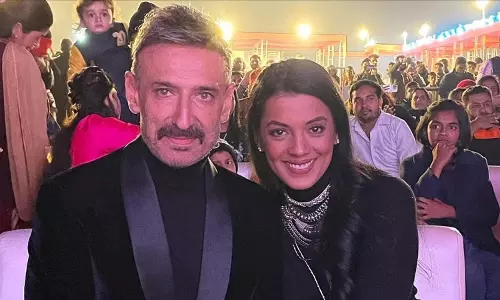 Rahul Dev : తనకంటే 18ఏళ్లు చిన్నదైన హీరోయిన్ తో రొమాన్స్ చేస్తున్న మాస్ విలన్ Rahul Dev : తనకంటే 18ఏళ్లు చిన్నదైన హీరోయిన్ తో రొమాన్స్ చేస్తున్న మాస్ విలన్
