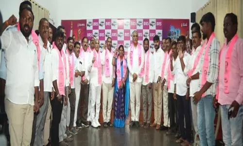 BRS పార్టీలో జోరందుకున్న చేరికలు BRS పార్టీలో జోరందుకున్న చేరికలు