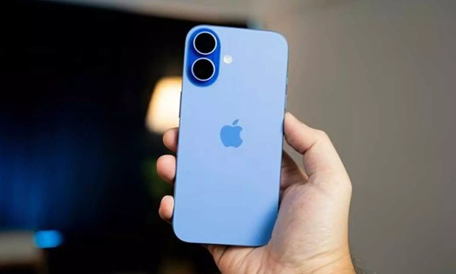 iPhone 16