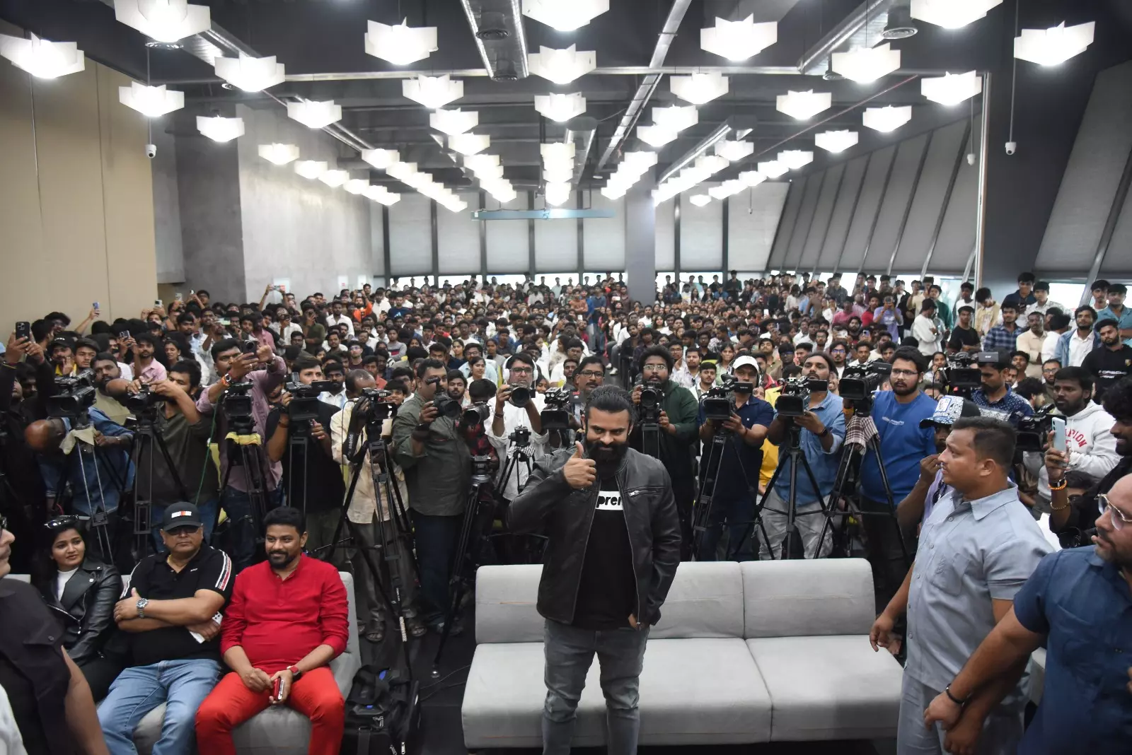 సాయి ధరమ్ తేజ్ చేతులమీదుగా ప్రారంభమైన జెన్ Z ఆటో ఎక్స్‌పో 2025!