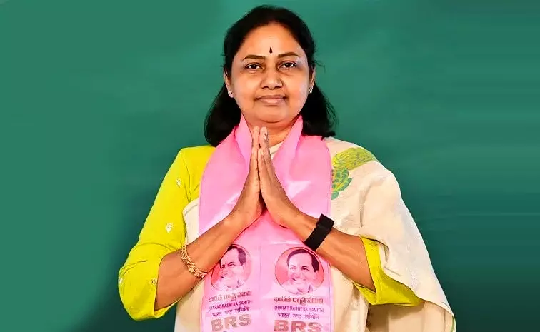 Jubilee Hills Bypoll: జూబ్లీహిల్స్ అభ్యర్థి మాగంటి సునీతకు బీఫామ్