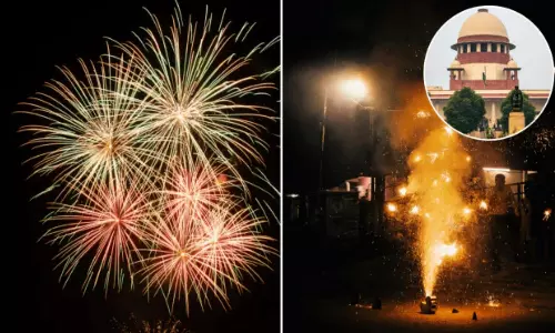 Supreme Court: ఢిల్లీలో గ్రీన్ క్రాకర్స్ అమ్మకాలకు సుప్రీం గ్రీన్సిగ్నల్ Supreme Court: ఢిల్లీలో గ్రీన్ క్రాకర్స్ అమ్మకాలకు సుప్రీం గ్రీన్సిగ్నల్