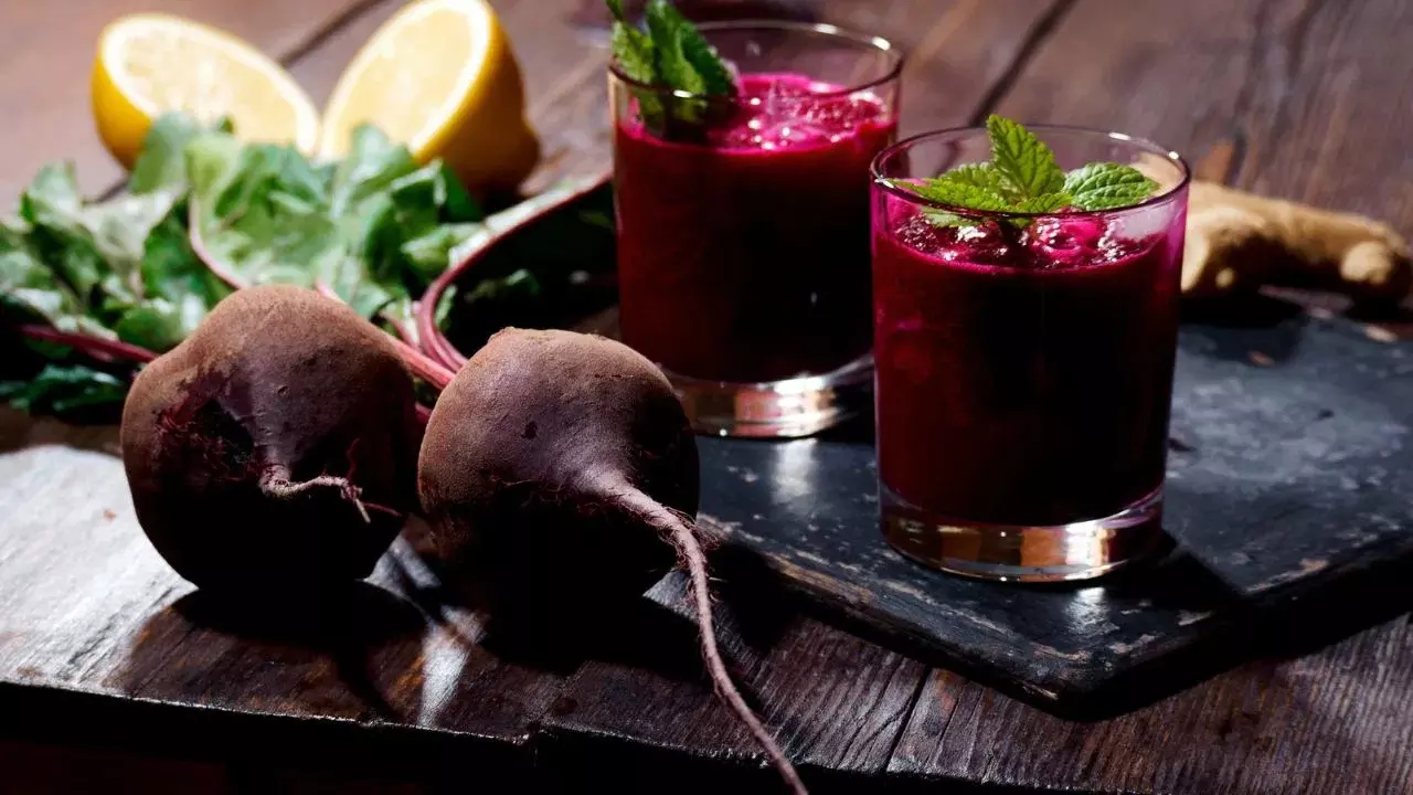 Beetroot Juice : శరీరం లేదా నోటి దుర్వాసనకు ఈ ఒక్క జ్యూస్తో చెక్ పెట్టండి Beetroot Juice : శరీరం లేదా నోటి దుర్వాసనకు ఈ ఒక్క జ్యూస్తో చెక్ పెట్టండి