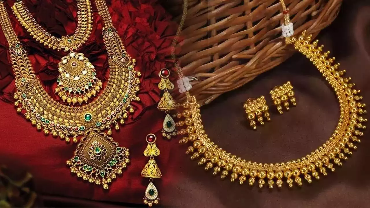 Gold Prices : ధంతేరస్ కు ముందు భగ్గుమన్న బంగారం Gold Prices : ధంతేరస్ కు ముందు భగ్గుమన్న బంగారం