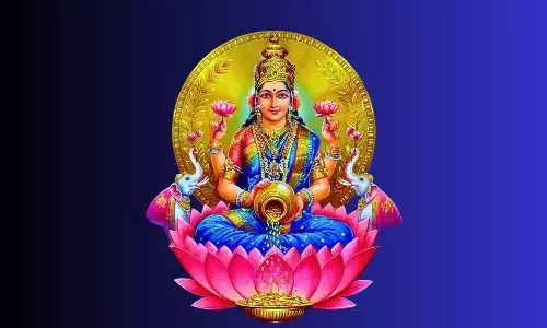Vaibhav Lakshmi Raja Yoga: దీపావళి రోజే వైభవ లక్ష్మి రాజయోగం.. 3 రాశులవారికి గోల్డెన్ టైమ్ స్టార్ట్.. Vaibhav Lakshmi Raja Yoga: దీపావళి రోజే వైభవ లక్ష్మి రాజయోగం.. 3 రాశులవారికి గోల్డెన్ టైమ్ స్టార్ట్..