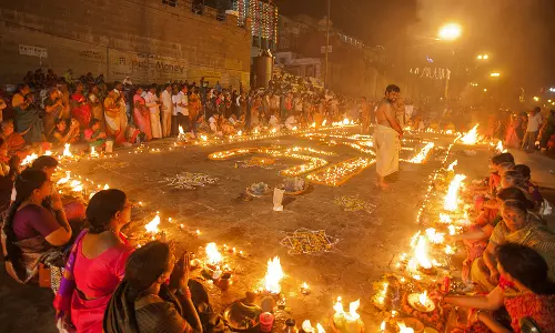 Karthika Masam 2025: కార్తీక మాసం ఎప్పటి నుంచి ప్రారంభం? పూర్తి వివరాలు Karthika Masam 2025: కార్తీక మాసం ఎప్పటి నుంచి ప్రారంభం? పూర్తి వివరాలు