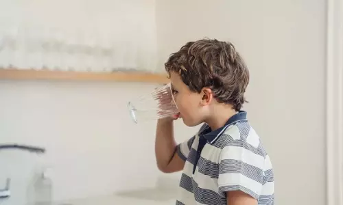 Dehydration in Children: చిన్న పిల్లల్లో ఈ లక్షణాలు కనిపిస్తే నిర్లక్ష్యం చేయవద్దు.. వారి ప్రాణానికే ప్రమాదం