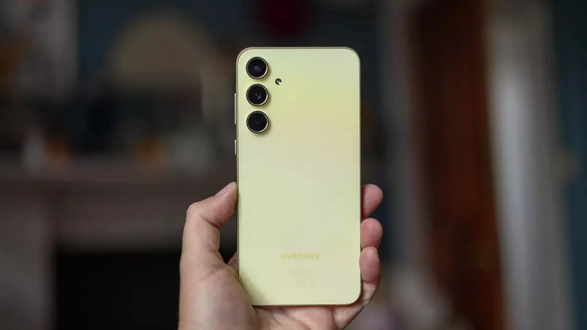 Samsung Galaxy A55 5G: శాంసంగ్ 5జీ ఫోన్పై బంపర్ డిస్కౌంట్.. ఆఫర్ చూస్తే షాకైపోతారు..! Samsung Galaxy A55 5G: శాంసంగ్ 5జీ ఫోన్పై బంపర్ డిస్కౌంట్.. ఆఫర్ చూస్తే షాకైపోతారు..!