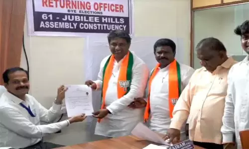 జూబ్లీహిల్స్ ఎన్నికకు బీజేపీ అభ్యర్థి దీపక్ రెడ్డి నామినేషన్ జూబ్లీహిల్స్ ఎన్నికకు బీజేపీ అభ్యర్థి దీపక్ రెడ్డి నామినేషన్