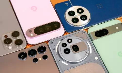 Best Camera Smartphones 2025: మంచి కెమెరా ఫోన్ కోసం చూస్తున్నారా..? టాప్ లిస్ట్ ఇదే ! Best Camera Smartphones 2025: మంచి కెమెరా ఫోన్ కోసం చూస్తున్నారా..? టాప్ లిస్ట్ ఇదే !