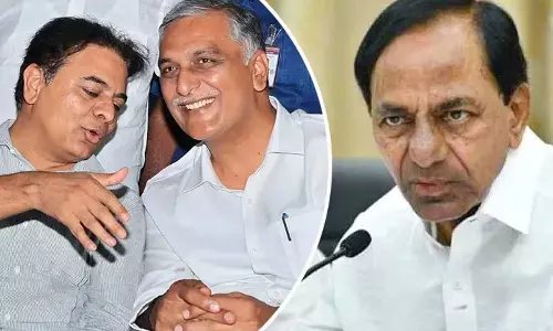 కేసీఆర్తో కేటీఆర్, హరీశ్ భేటీ కేసీఆర్తో కేటీఆర్, హరీశ్ భేటీ