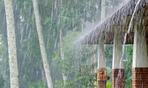 ఏపీకి రెడ్‌ అలర్ట్‌.. పలు జిల్లాల్లో భారీ వర్షాలు, వరదలెందుకు?