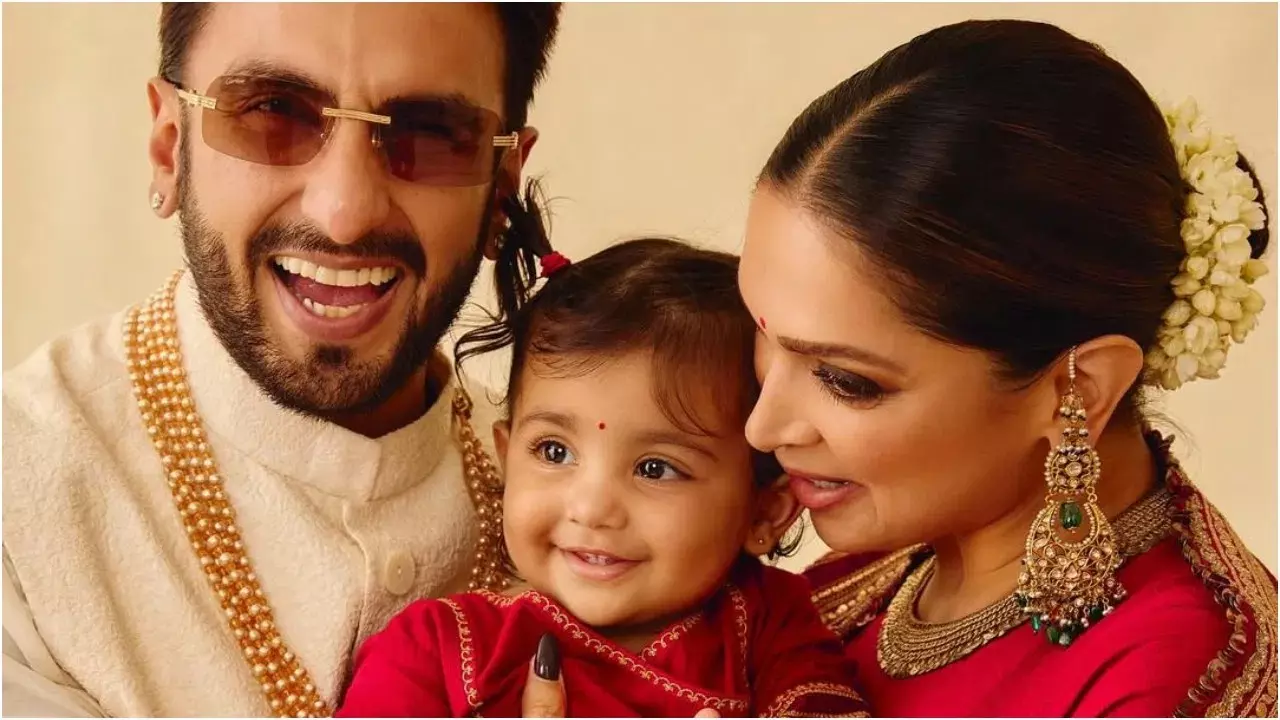 Duas First Look : తొలిసారిగా బయటపడ్డ దీపికా-రణ్వీర్ ముద్దుల కూతురు ఫోటో..ఆమె ఎన్ని వేల కోట్లకు అధిపతో తెలుసా ? Duas First Look : తొలిసారిగా బయటపడ్డ దీపికా-రణ్వీర్ ముద్దుల కూతురు ఫోటో..ఆమె ఎన్ని వేల కోట్లకు అధిపతో తెలుసా ?