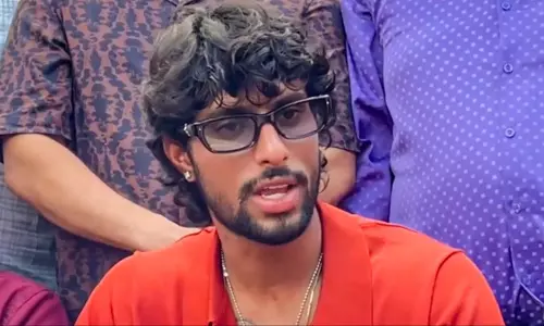 Tilak Varma : ప్రాణాంతక వ్యాధి బారిన తిలక్ వర్మ..వారి వల్లే ప్రాణాలు దక్కాయట Tilak Varma : ప్రాణాంతక వ్యాధి బారిన తిలక్ వర్మ..వారి వల్లే ప్రాణాలు దక్కాయట