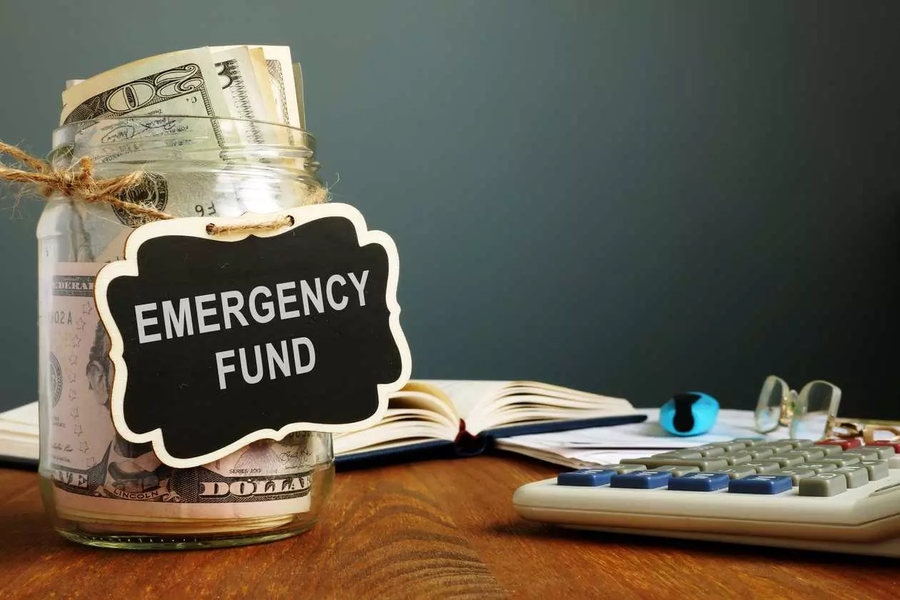 Emergency Fund: అర్జంటుగా డబ్బులు కావాలంటే ఏం చేయాలి?