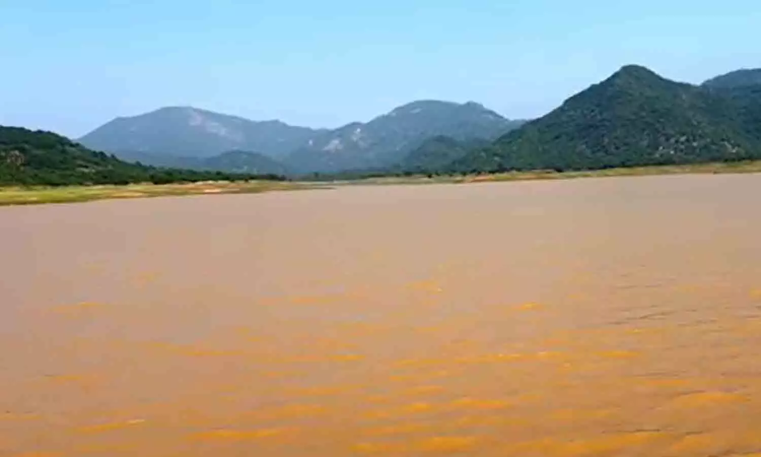 Cyclone Montha: మన్యం జిల్లాలో వానల ఉధృతి..ఒట్టిగెడ్డ రిజర్వాయర్ గేటు ఎత్తి నీటి విడుదల