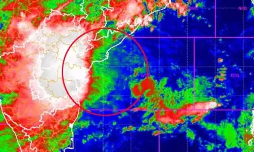 Cyclone Montha: తీరం దాటిన మొంథా తుపాను Cyclone Montha: తీరం దాటిన మొంథా తుపాను