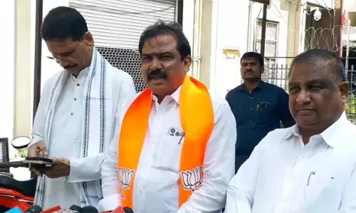 BJP: తెలంగాణలో మంత్రివర్గ విస్తరణపై బీజేపీ ఫిర్యాదు