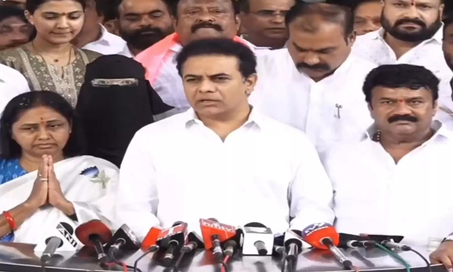 KTR: జూబ్లీహిల్స్‌ ఉప ఎన్నిక వేళ కేటీఆర్ క్షేత్రస్థాయి ప్రచారం