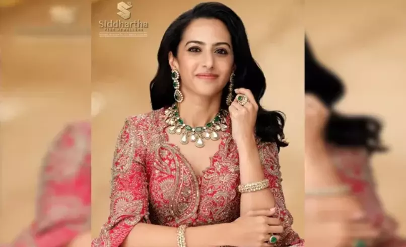 Nandamuri Tejaswini : సిద్ధార్థ్ జ్యువెలర్స్ బ్రాండ్ అంబాసిడర్గా నందమూరి తేజస్విని Nandamuri Tejaswini : సిద్ధార్థ్ జ్యువెలర్స్ బ్రాండ్ అంబాసిడర్గా నందమూరి తేజస్విని