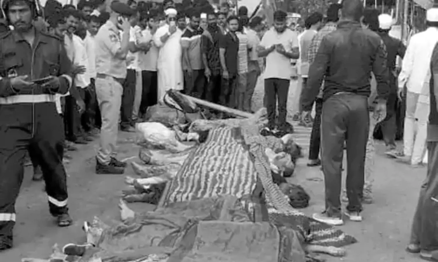 Chevella Road Accident: చేవెళ్ల రోడ్డు ప్రమాదం.. మృతులు, క్షతగాత్రుల వివరాలివే!