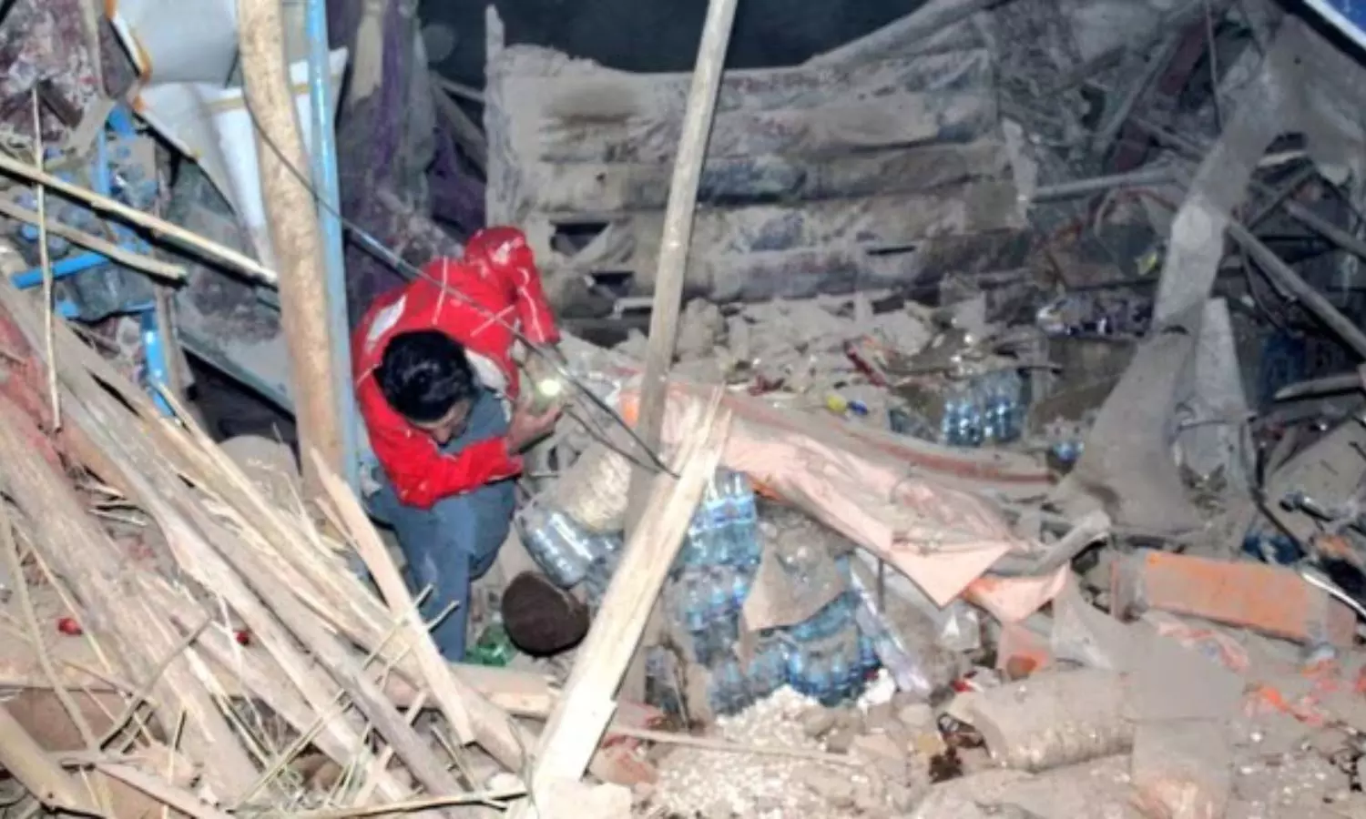 Afghanistan Earthquake: ఆఫ్ఘనిస్థాన్లో మారోసారి భారీ భూకంపం Afghanistan Earthquake: ఆఫ్ఘనిస్థాన్లో మారోసారి భారీ భూకంపం